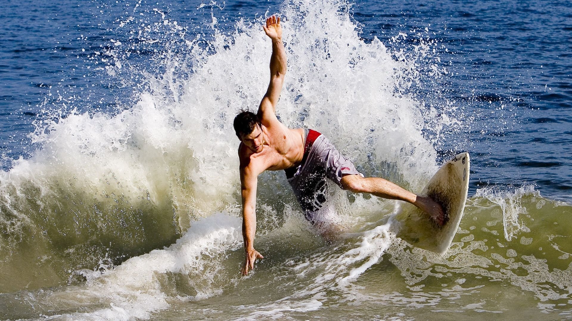 -本赛季联盟场均得分和防守效率前十名队伍揭晓，联盟最佳防守球员